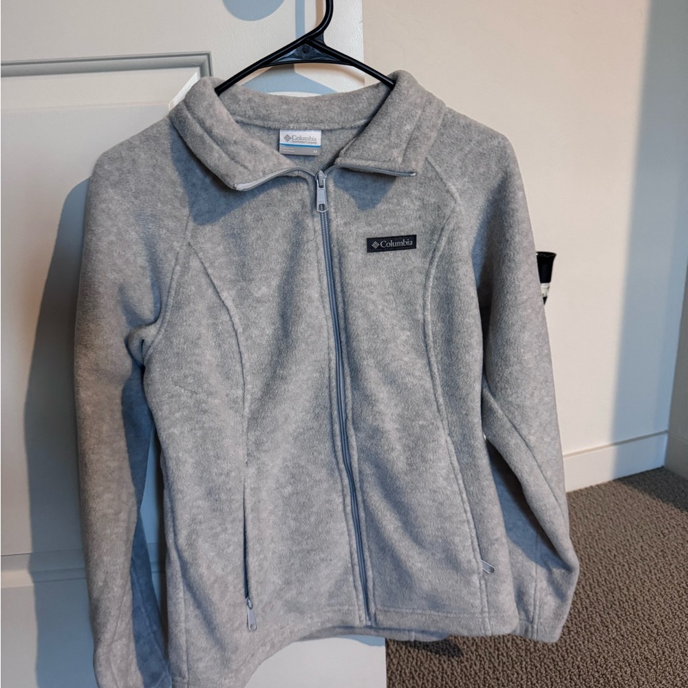Columbia Light Gray Fleece Jacket